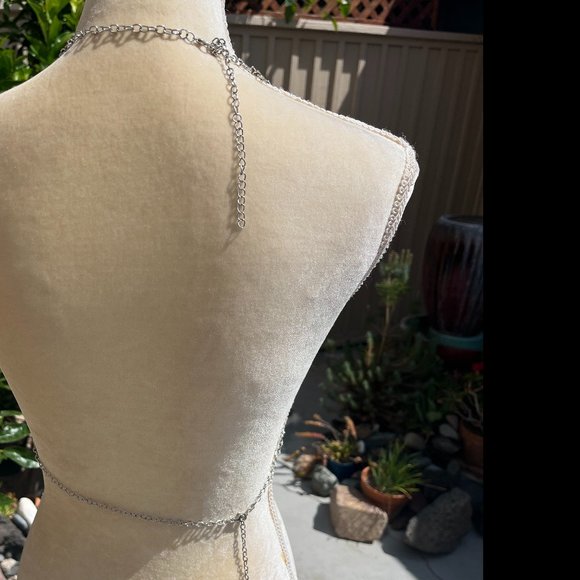 Body Jewelry chain metal and gemstones bra / top - Picture 4 of 9